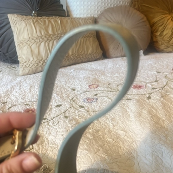 Adorable Dooney & Bourke purse or bag, Genuine leather. - Picture 7 of 7